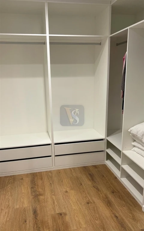 Apartamento T4 para Venda em Olhão