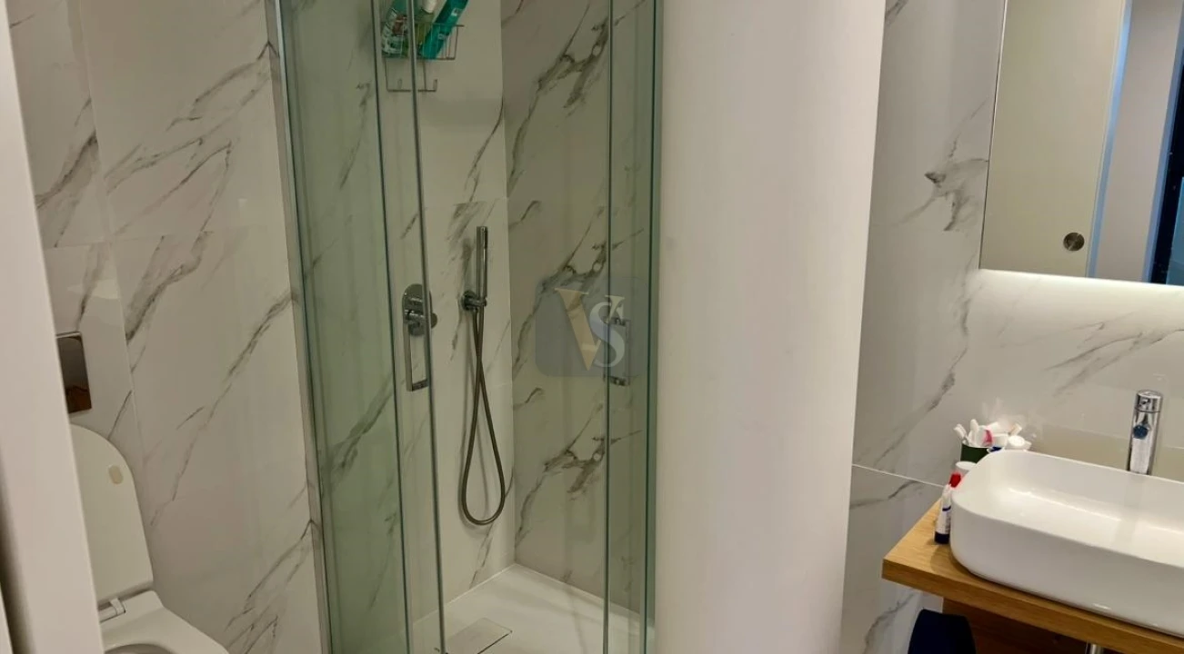 Apartamento T4 para Venda em Olhão Foto 11