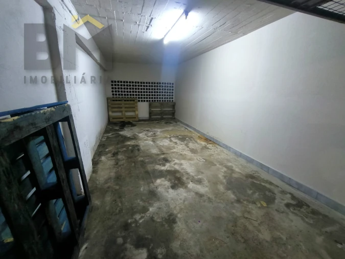 Garagem para Venda em Castelo Branco Foto 2