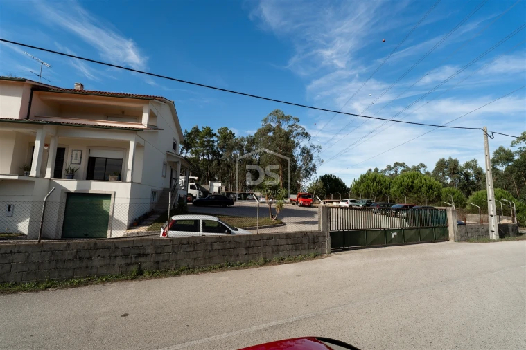 Armazém para Venda em Santa Eufémia e Boa Vista Foto 42