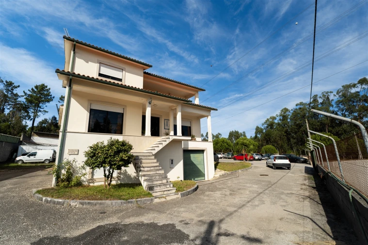 Armazém para Venda em Santa Eufémia e Boa Vista Foto 49