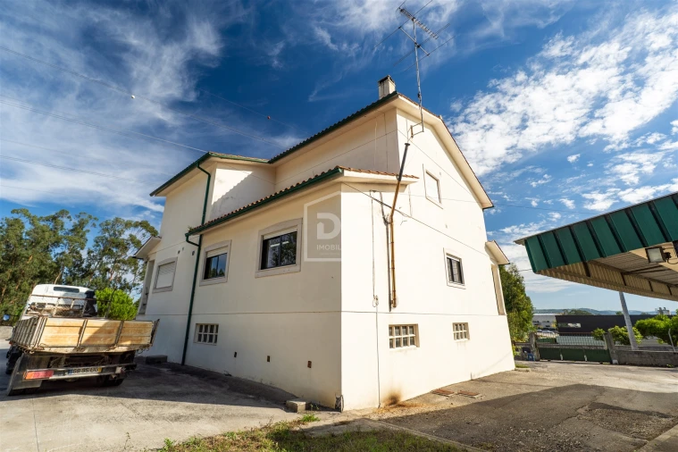 Armazém para Venda em Santa Eufémia e Boa Vista Foto 5