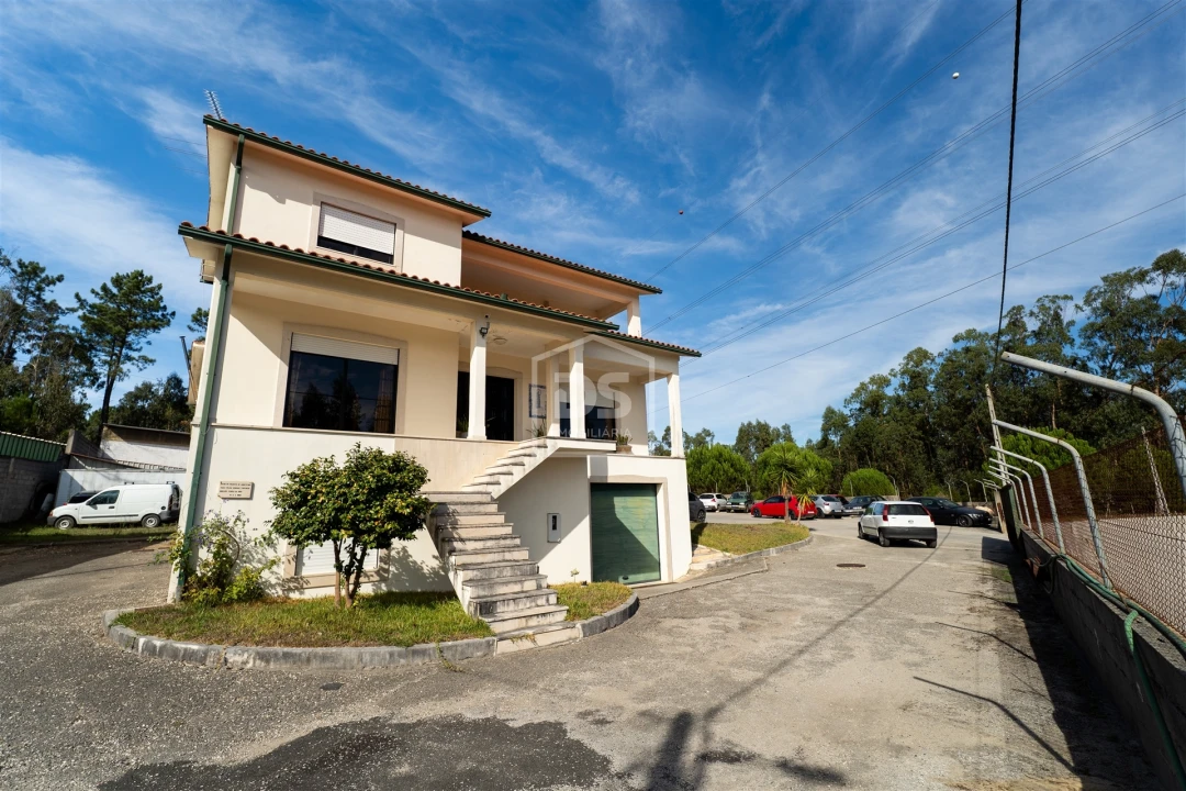 Armazém para Venda em Santa Eufémia e Boa Vista Foto 4
