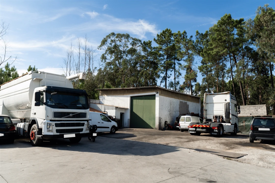 Armazém para Venda em Santa Eufémia e Boa Vista Foto 51