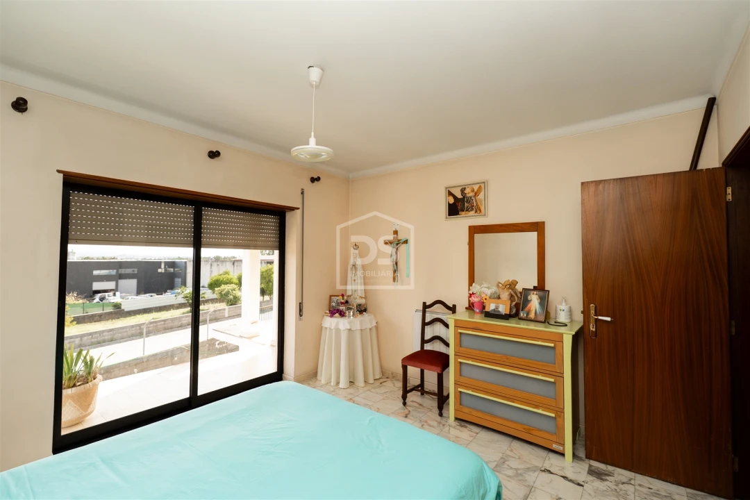 Armazém para Venda em Santa Eufémia e Boa Vista Foto 15