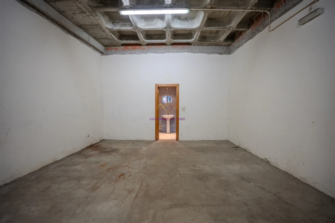 Loja para Arrendamento em Odivelas Foto 11