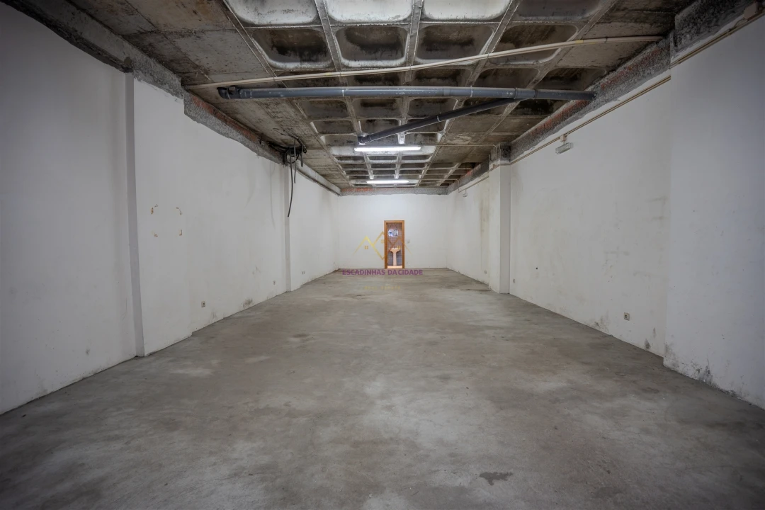 Loja para Arrendamento em Odivelas Foto 7