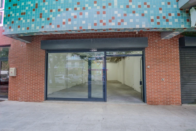 Loja para Arrendamento em Odivelas