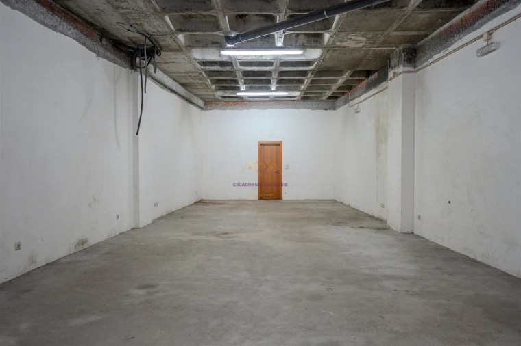 Loja para Arrendamento em Odivelas Foto 8