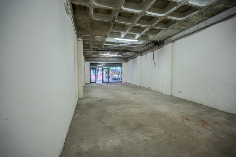 Loja para Arrendamento em Odivelas Foto 14