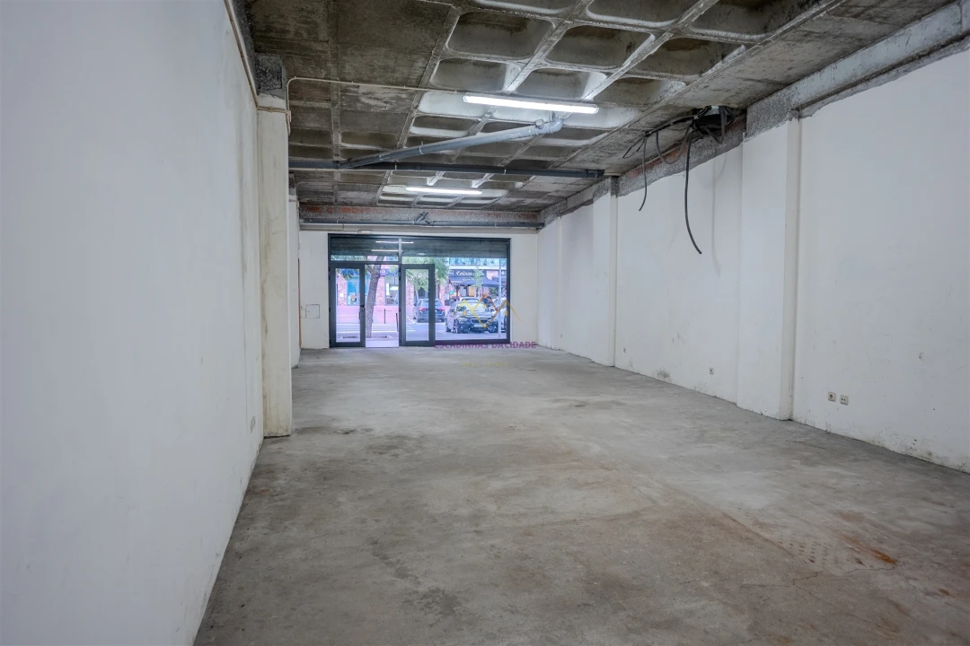 Loja para Arrendamento em Odivelas Foto 15