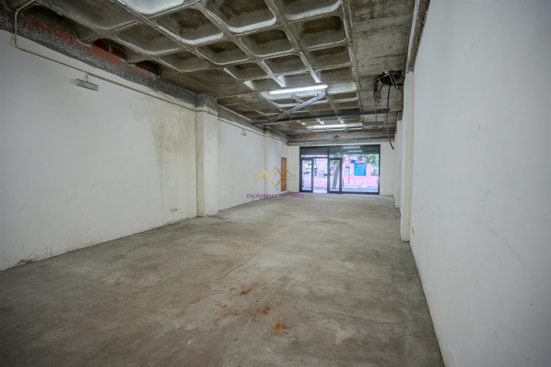 Loja para Arrendamento em Odivelas Foto 13