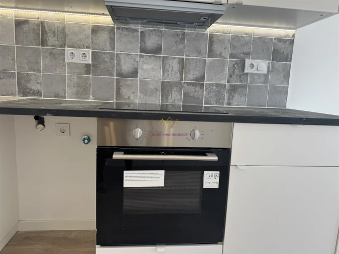 Apartamento T2 para Venda em Camarate, Unhos e Apelação Foto 6