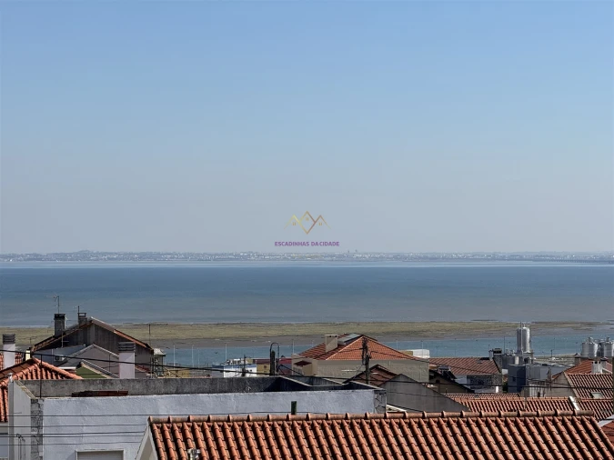 Apartamento T2 para Venda em Camarate, Unhos e Apelação Foto 2