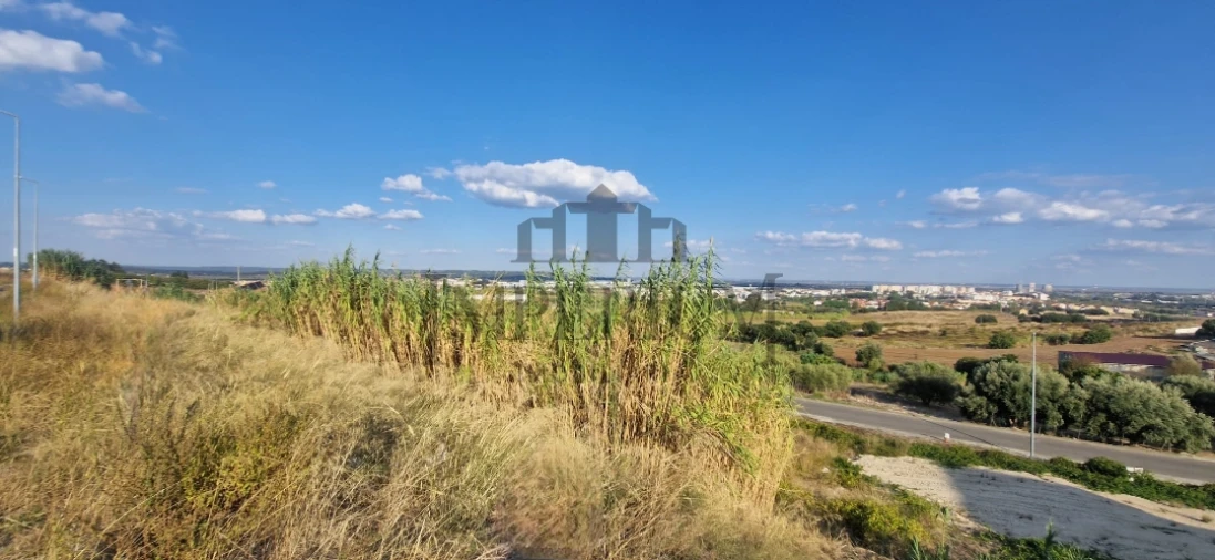 Terreno para Venda em Alenquer (Santo Estêvão e Triana)