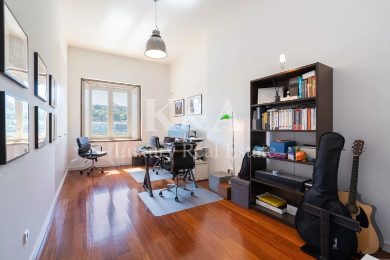 Apartamento T5 para Venda em Lordelo do Ouro e Massarelos Foto 11
