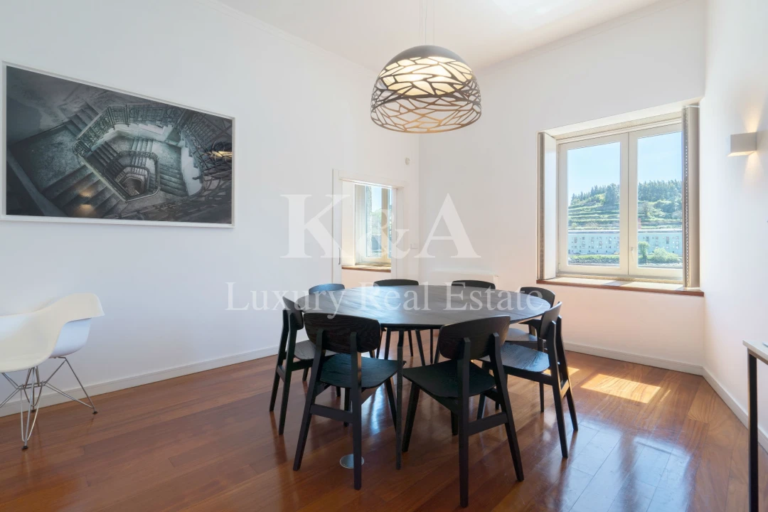 Apartamento T5 para Venda em Lordelo do Ouro e Massarelos Foto 12