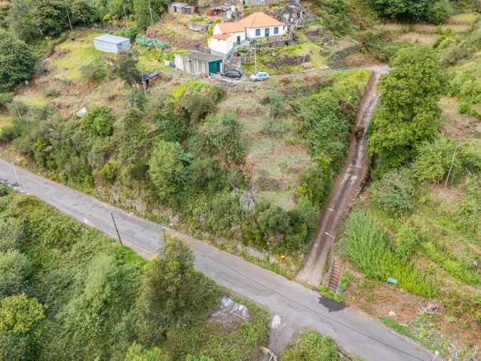 Moradia T2 para Venda em Camacha Foto 2