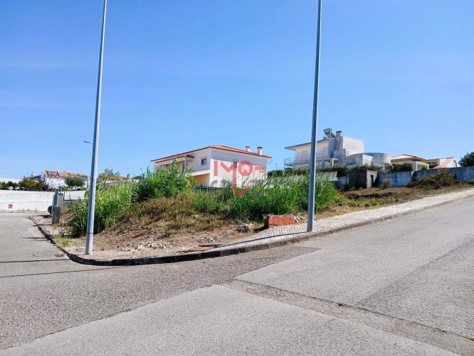 Terreno para Venda em Santa Maria, São Pedro e Sobral da Lagoa Foto 3