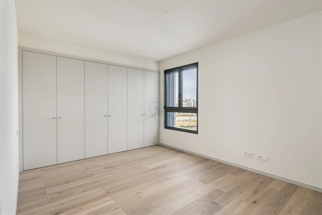 Apartamento T2 para Venda em Parque das Nações Foto 23