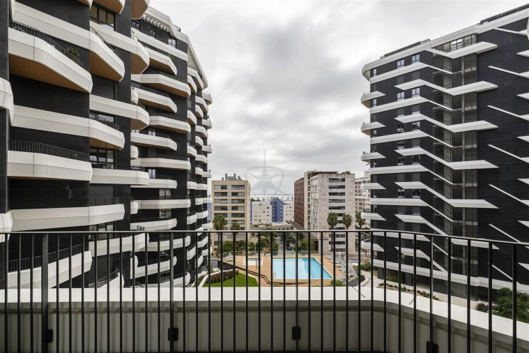 Apartamento T2 para Venda em Parque das Nações Foto 17