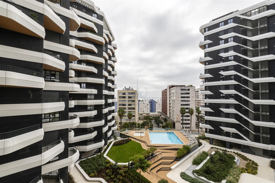 Apartamento T2 para Venda em Parque das Nações Foto 1