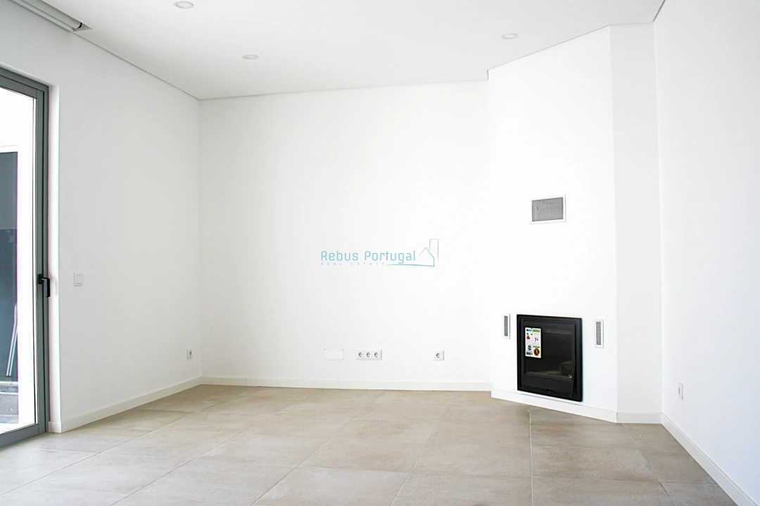 Moradia T3 para Venda em São Brás de Alportel Foto 6