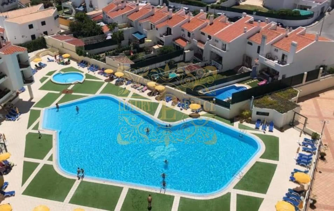 Apartamento T1 para Venda em Albufeira e Olhos de Água Foto 1
