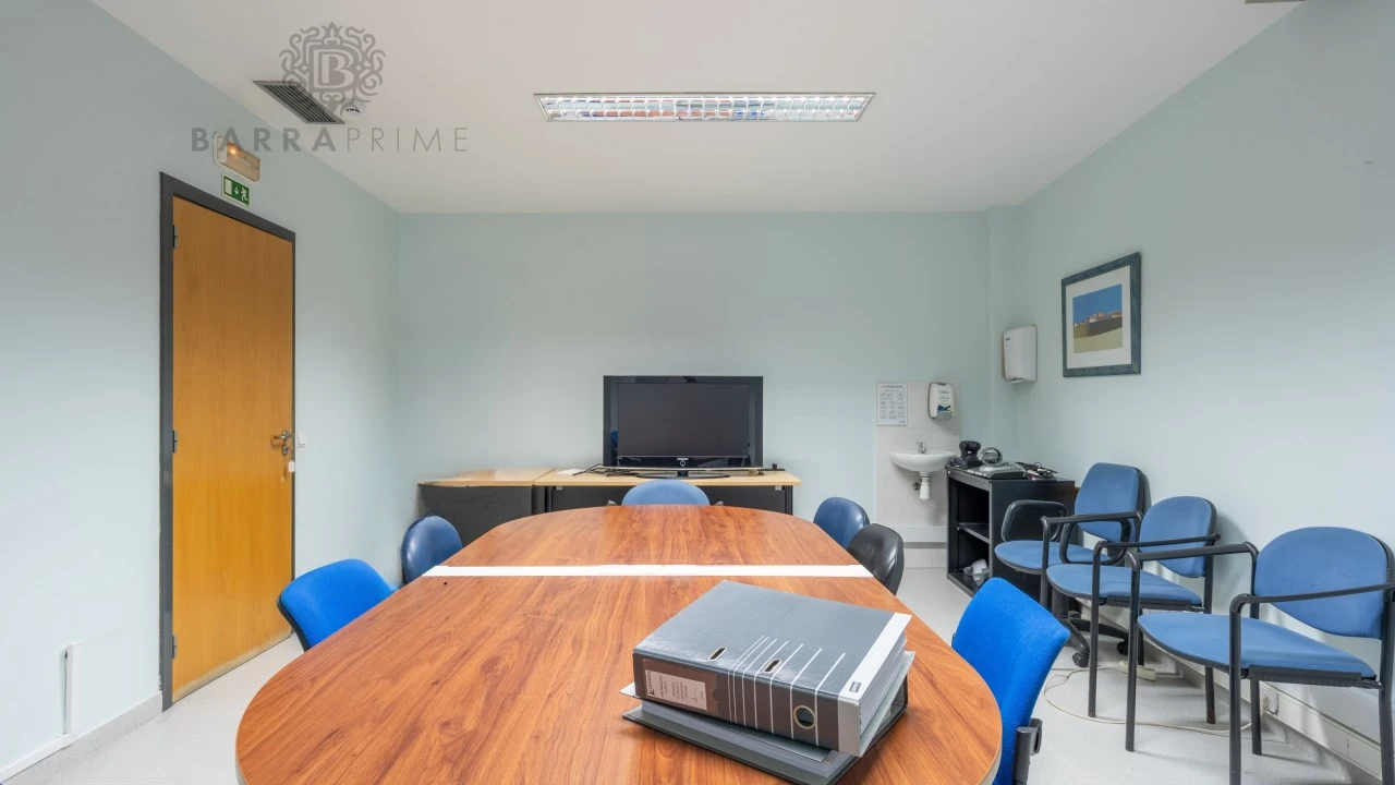 Loja para Venda em Faro (Sé e São Pedro) Foto 6