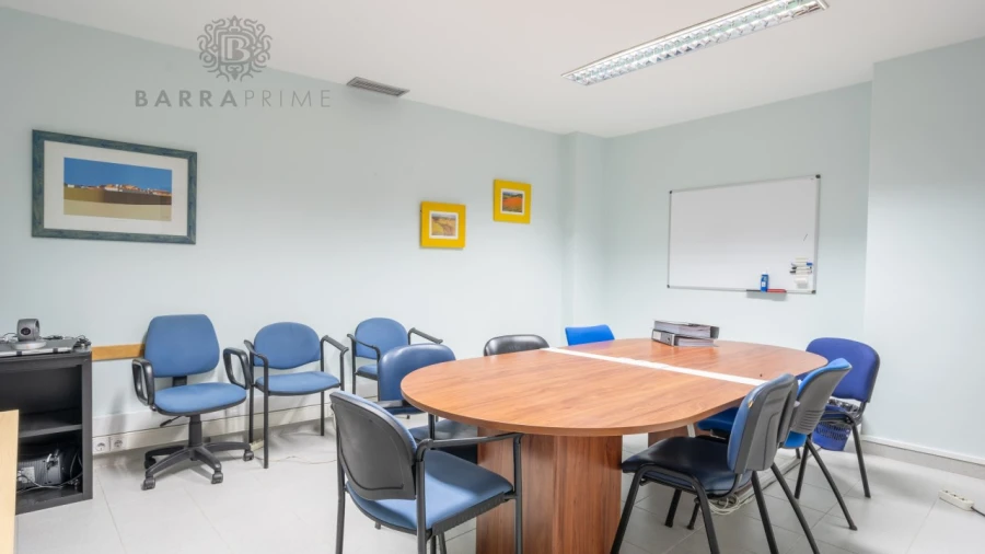 Loja para Venda em Faro (Sé e São Pedro) Foto 7