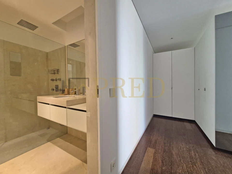 Apartamento T3 para Venda em Aldoar, Foz do Douro e Nevogilde Foto 16