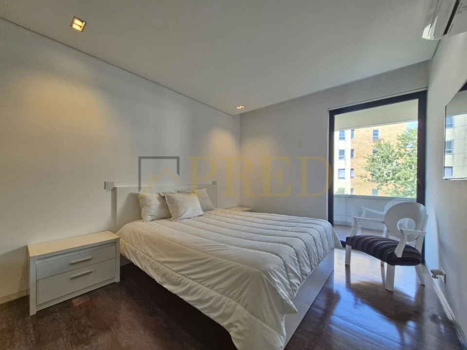 Apartamento T3 para Venda em Aldoar, Foz do Douro e Nevogilde Foto 17