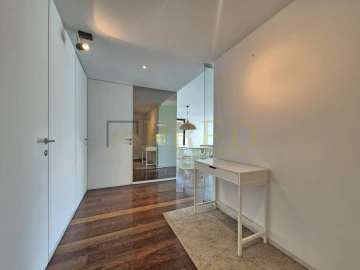 Apartamento T3 para Venda em Aldoar, Foz do Douro e Nevogilde