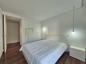 Apartamento T3 para Venda em Aldoar, Foz do Douro e Nevogilde
