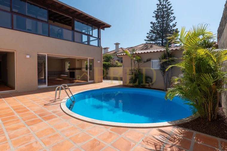 Moradia T5 para Arrendamento em Arcozelo Foto 15