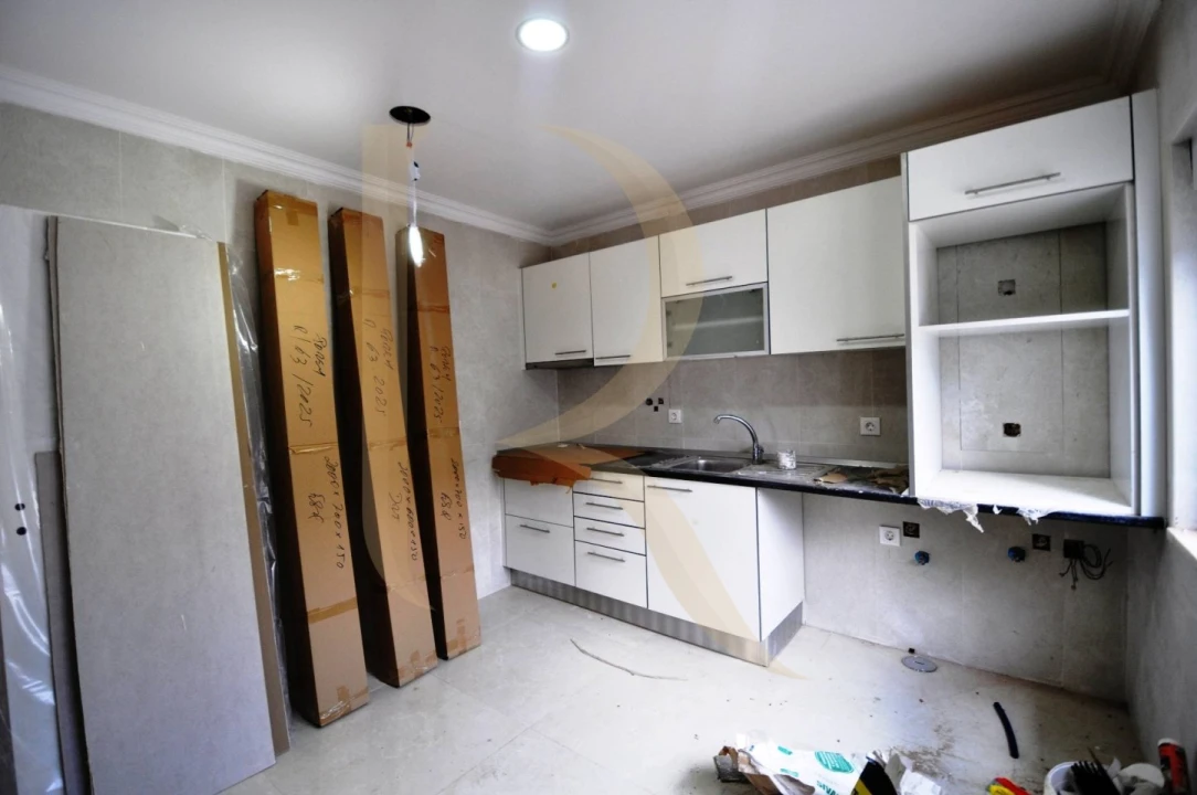 Moradia T5 para Venda em Amora Foto 10