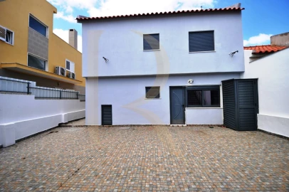 Moradia T5 para Venda em Amora