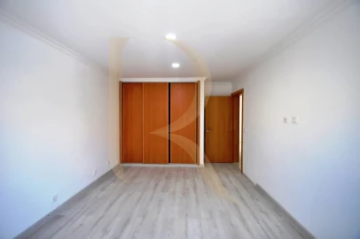 Moradia T5 para Venda em Amora