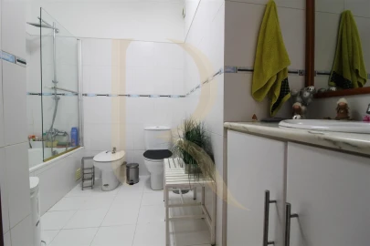 Moradia T3 para Venda em Corroios