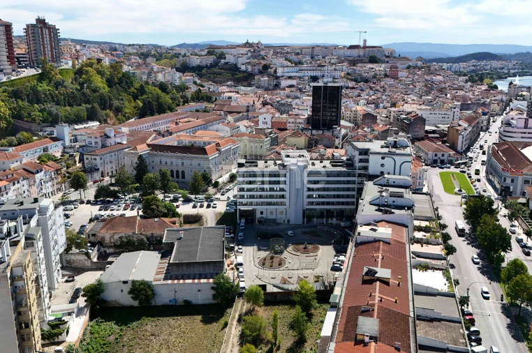 Terreno Comércio / Armazém para Venda em Sé Nova, Santa Cruz, Almedina e São Bartolomeu Foto 29