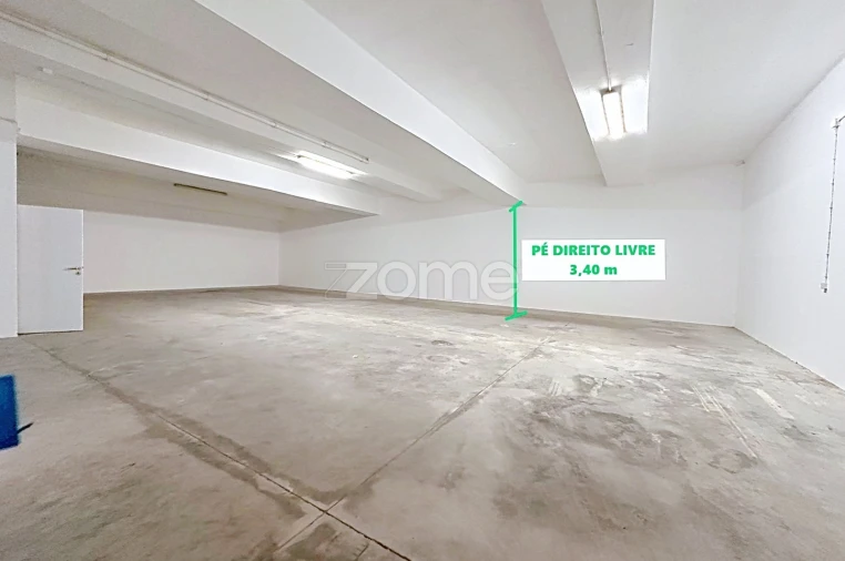 Terreno Comércio / Armazém para Venda em Sé Nova, Santa Cruz, Almedina e São Bartolomeu Foto 11