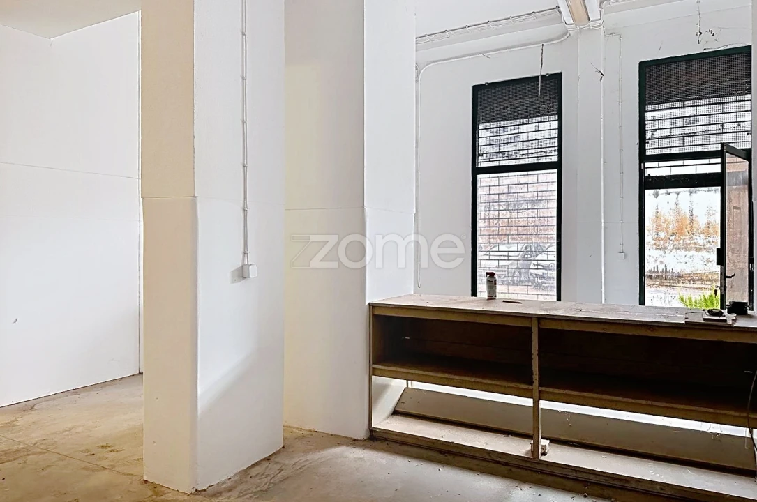 Terreno Comércio / Armazém para Venda em Sé Nova, Santa Cruz, Almedina e São Bartolomeu Foto 8