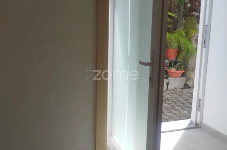 Moradia T2 para Venda em Oliveira do Hospital e São Paio de Gramaços Foto 16