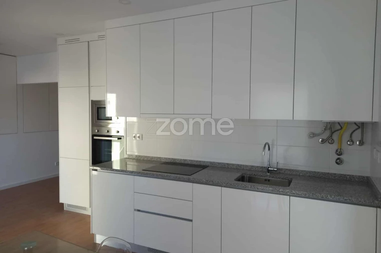 Apartamento T2 para Venda em Guarda Foto 3
