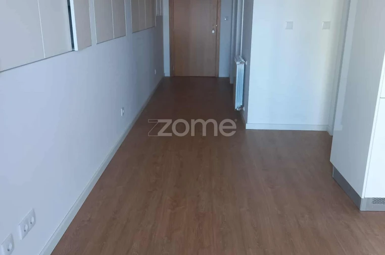 Apartamento T2 para Venda em Guarda Foto 8