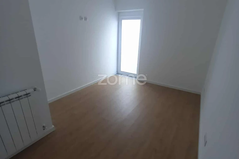 Apartamento T2 para Venda em Guarda Foto 10