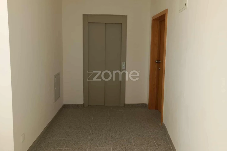 Apartamento T2 para Venda em Guarda Foto 15