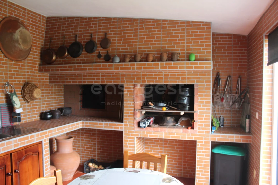 Moradia T4 para Venda em Porto Martins Foto 24