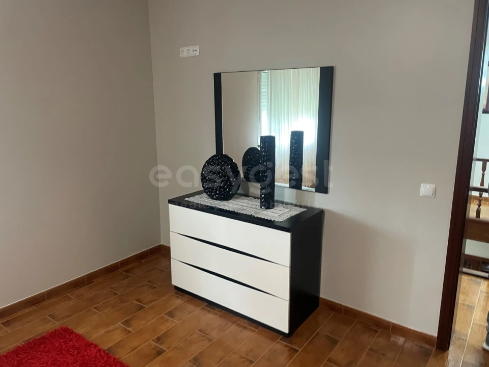 Moradia T4 para Venda em Porto Martins Foto 65