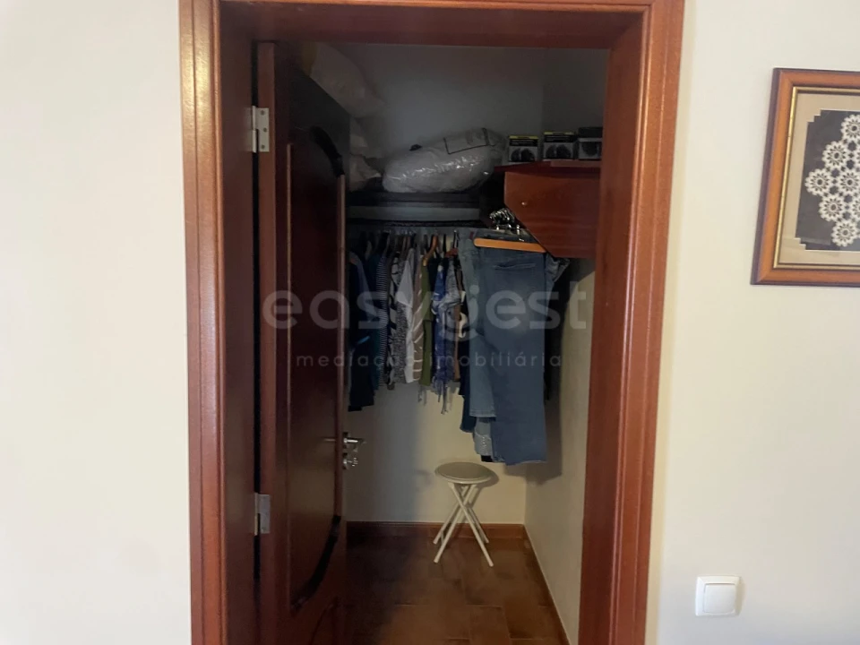 Moradia T4 para Venda em Porto Martins Foto 81